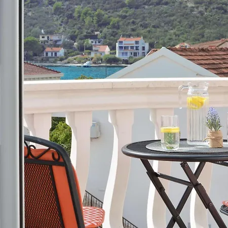 Maros Marina (Bossoglina)