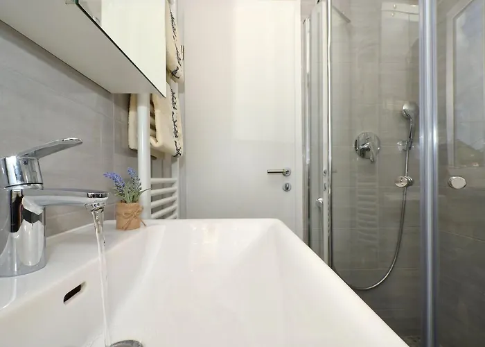 Maros Apartman Marina
